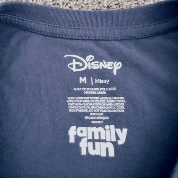 Disney Fireworks Mickey Mouse T-Shirt size Medium - Picture 3 of 4